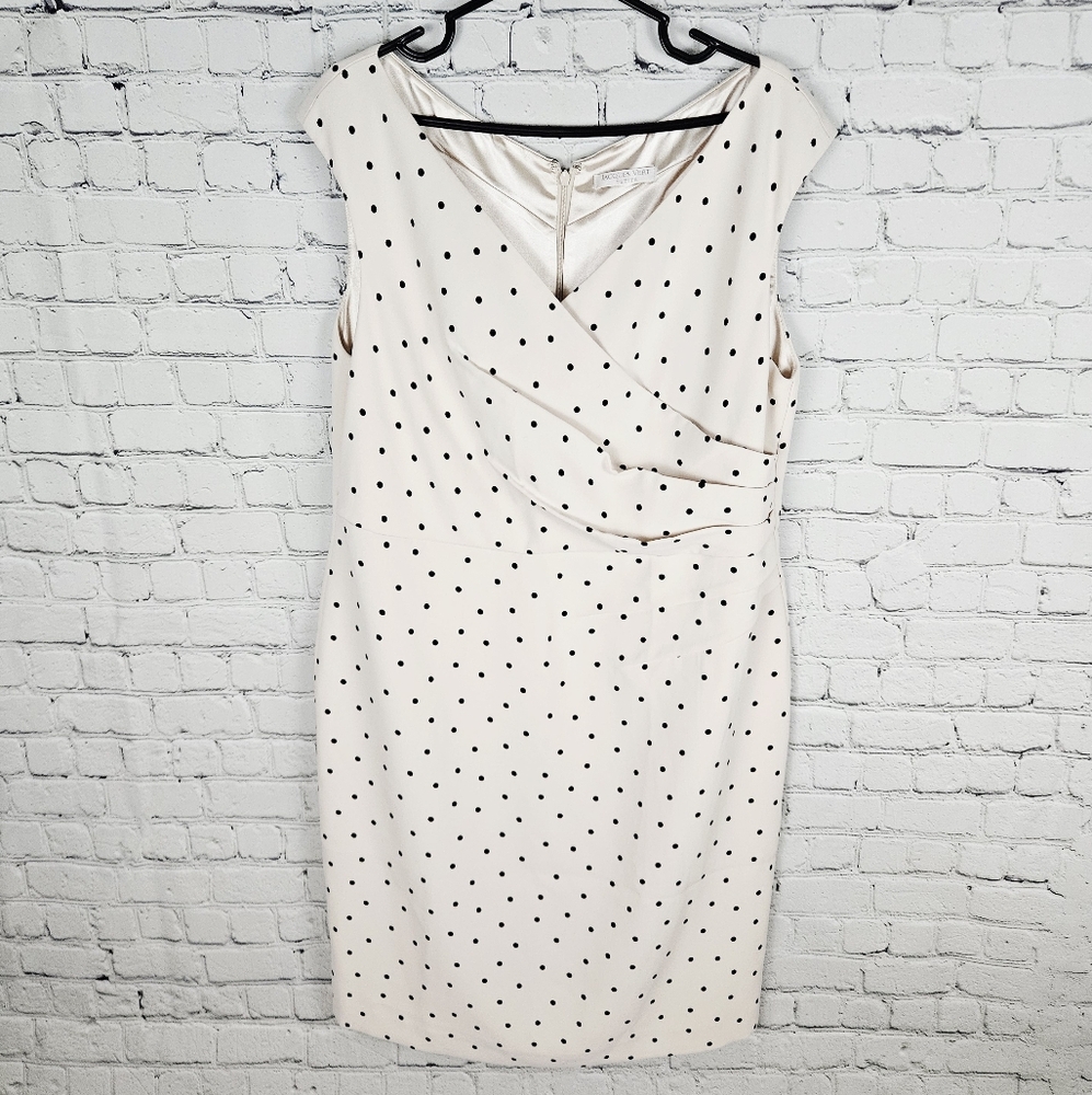 JACQUES VERT PETITES | v-neck surplice polka-dot lined dress